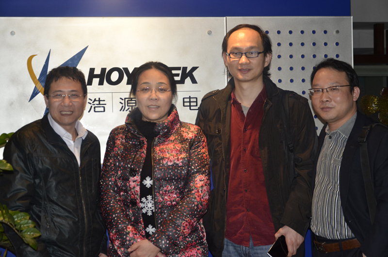 Professor Zhang Xuping, an optical expert at Nanjing University, visited Haoyuan (Figure 1)